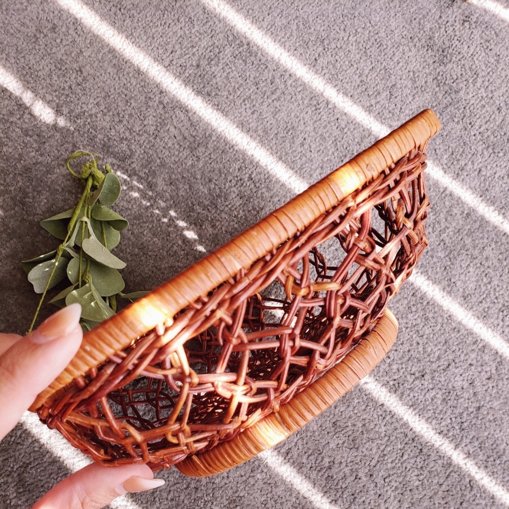 {SOLD} Wicker Tray - Picture 3 of 4